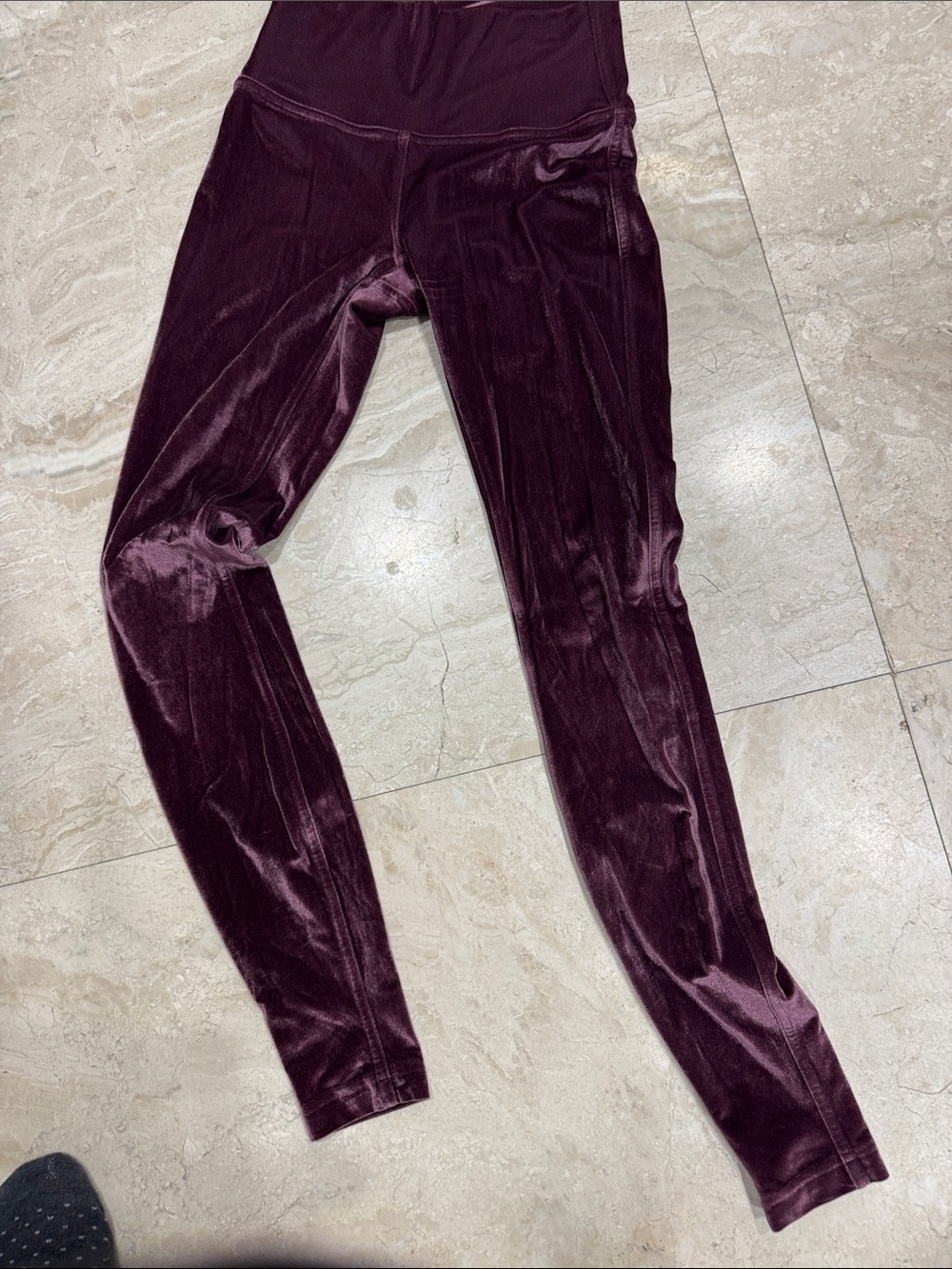 Lululemon mauve velvet leggings size small